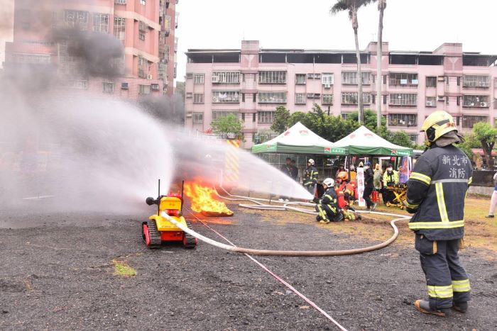 《圖說》防救演練讓更多民眾能就近參與，將防災觀念深植於日常生活之中，逐步提升全民防災意識。〈中和區公所提供〉