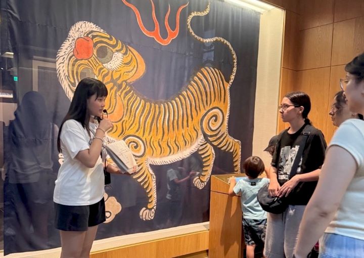 《圖說》獲2026台新青少年志工菁英獎-傑出志工獎的大沼夏希,目前任臺灣博物館英語導覽員,協助推廣台灣文化。〈青年局提供〉